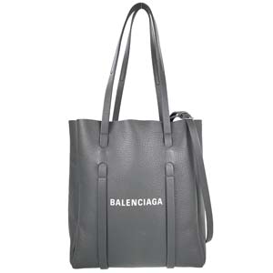 バレンシアガバッグを高く買取 - 最新相場でBalenciagaを売るならブラ