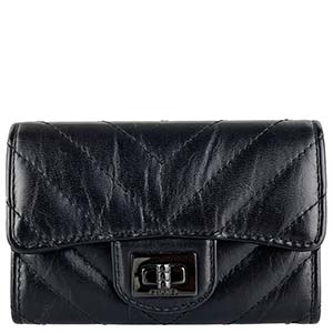 シャネル 2.55 Vステッチ ラムスキン ブラック カードケース