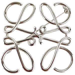 ロエベ アナグラム メタル シルバー ブローチ