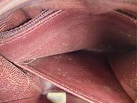 バッグ内のカビ汚れ マトラッセ 20㎝ ラムスキン ブラック ショルダーバッグ A01163