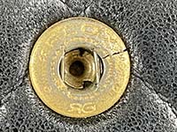 ボタン金具の亀裂 マトラッセ 25㎝ ラムスキン ブラック ショルダーバッグ A01112
