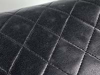 表面のカビ マトラッセ 27㎝ ラムスキン ブラック ショルダーバッグ