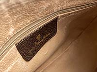 素材の経年劣化 オールドシェリーライン PVC レザー ベージュ ブラウン ショルダーバッグ