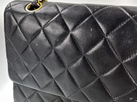 外装のカビ マトラッセ 25㎝ ラムスキン ブラック チェーン ショルダーバッグ A01112